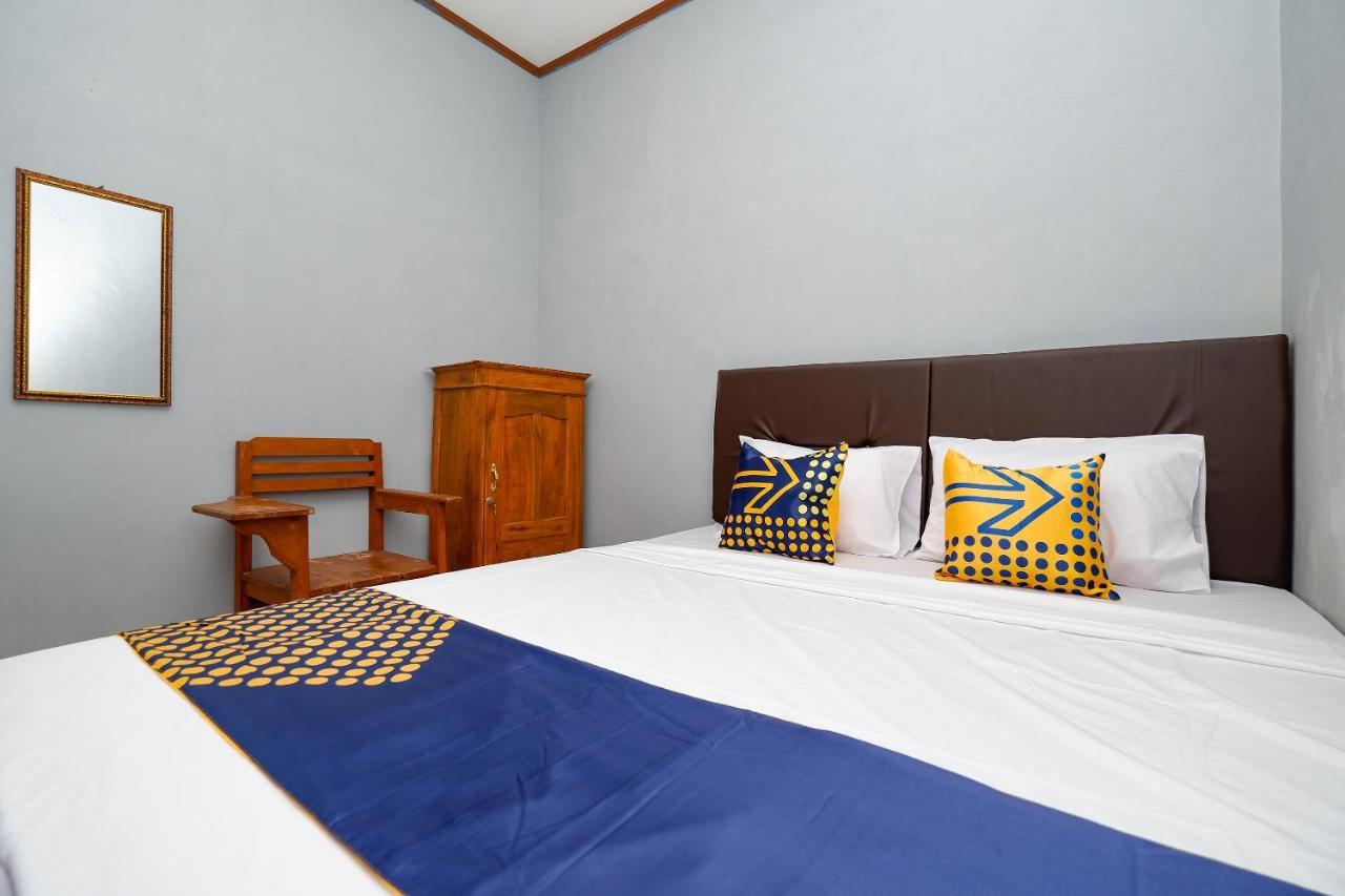 Spot On 2821 Griya Kawula Syariah Otel Solo Dış mekan fotoğraf