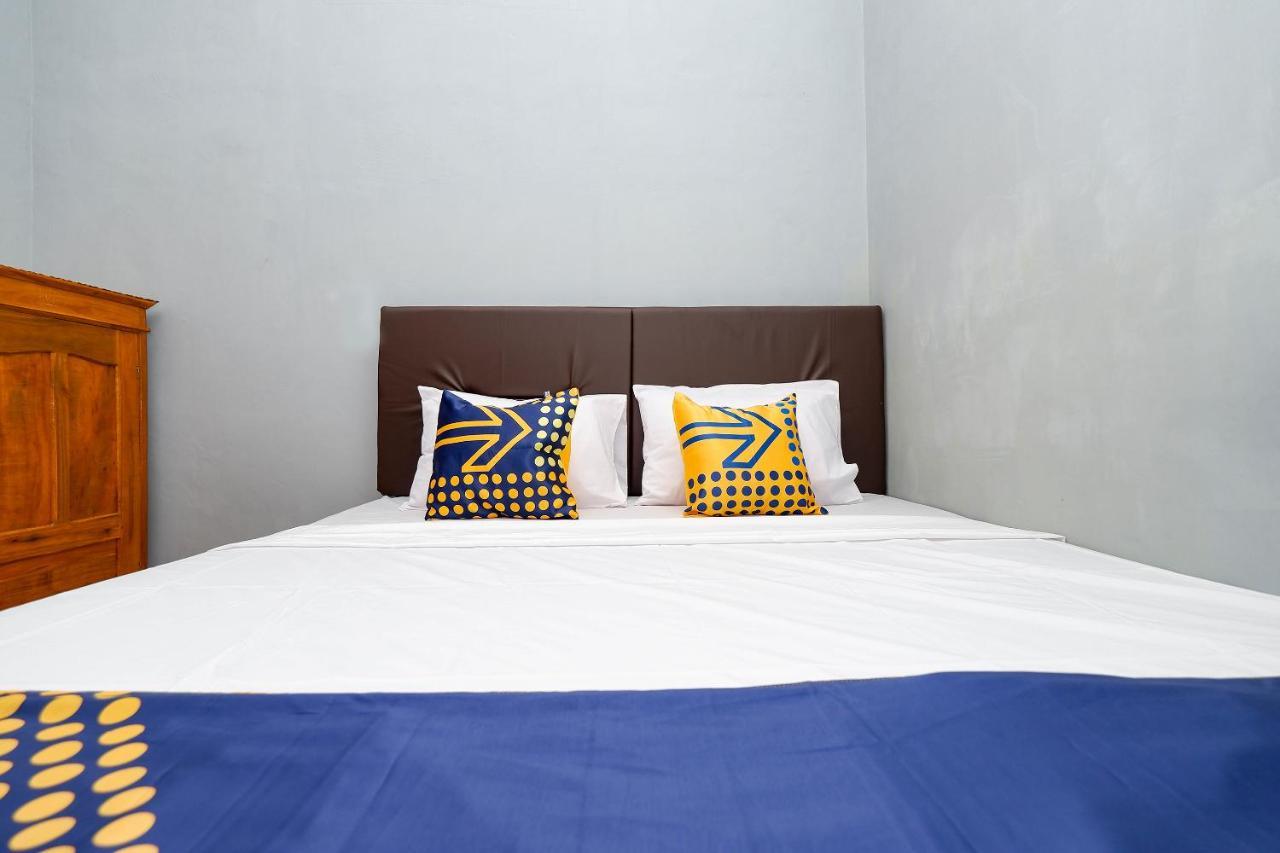 Spot On 2821 Griya Kawula Syariah Otel Solo Dış mekan fotoğraf