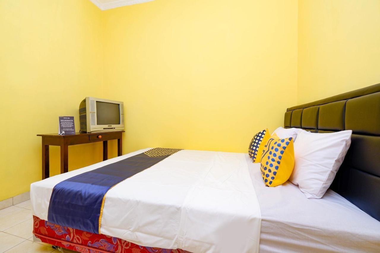Spot On 2821 Griya Kawula Syariah Otel Solo Dış mekan fotoğraf