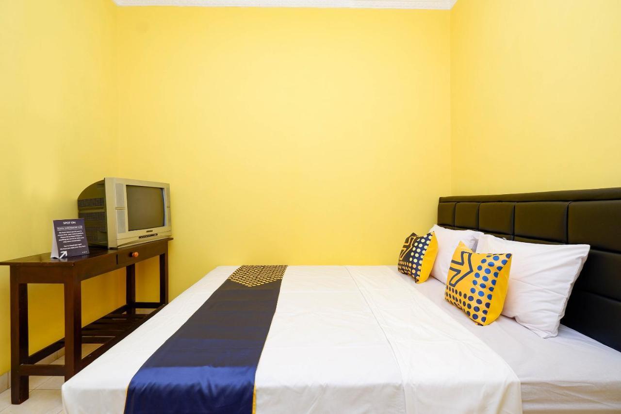 Spot On 2821 Griya Kawula Syariah Otel Solo Dış mekan fotoğraf
