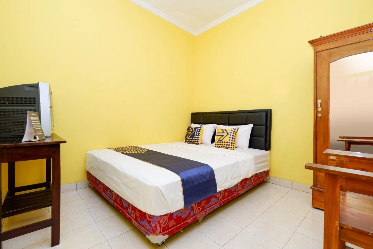Spot On 2821 Griya Kawula Syariah Otel Solo Dış mekan fotoğraf