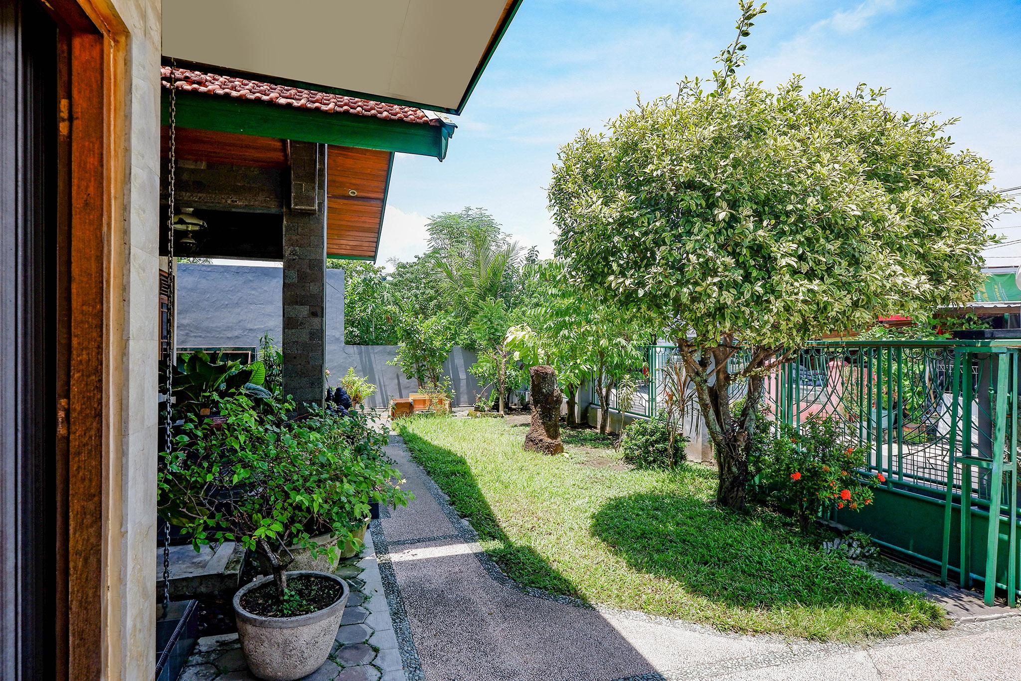 Spot On 2821 Griya Kawula Syariah Otel Solo Dış mekan fotoğraf